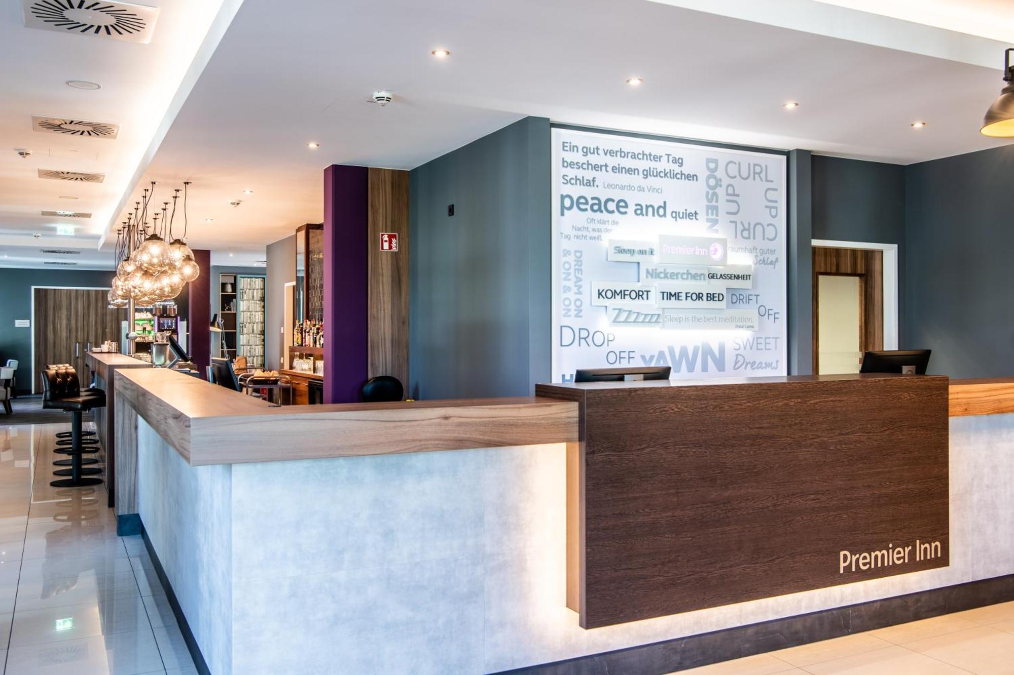 Premier Inn Heidelberg City Centre Exterior photo